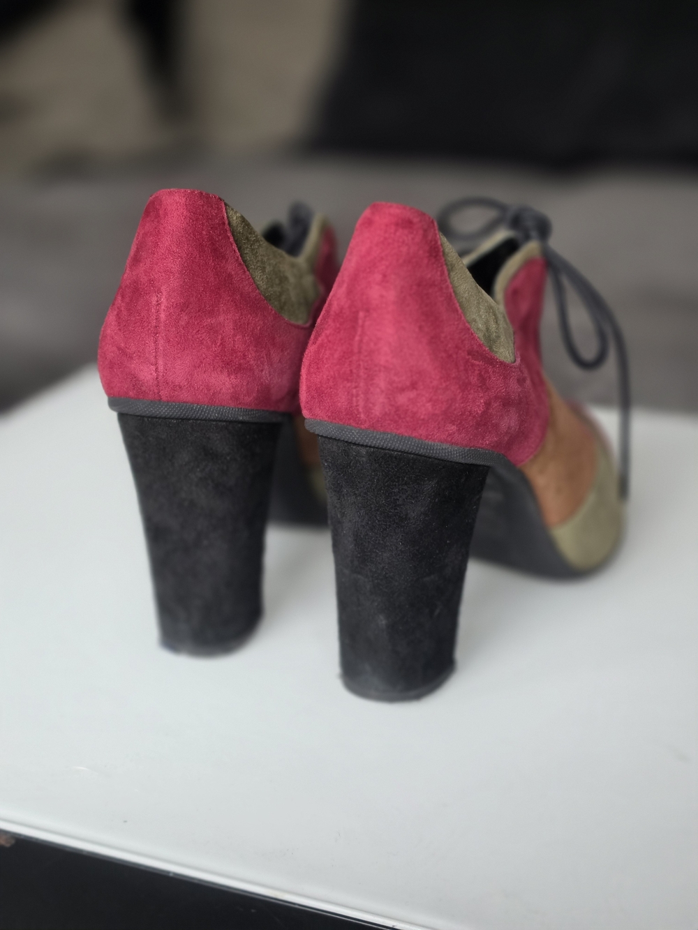 Prada Suede Colorblock Lace-Up Heels in Fuchsia, Olive & Chestnut - Picture 4 of 7